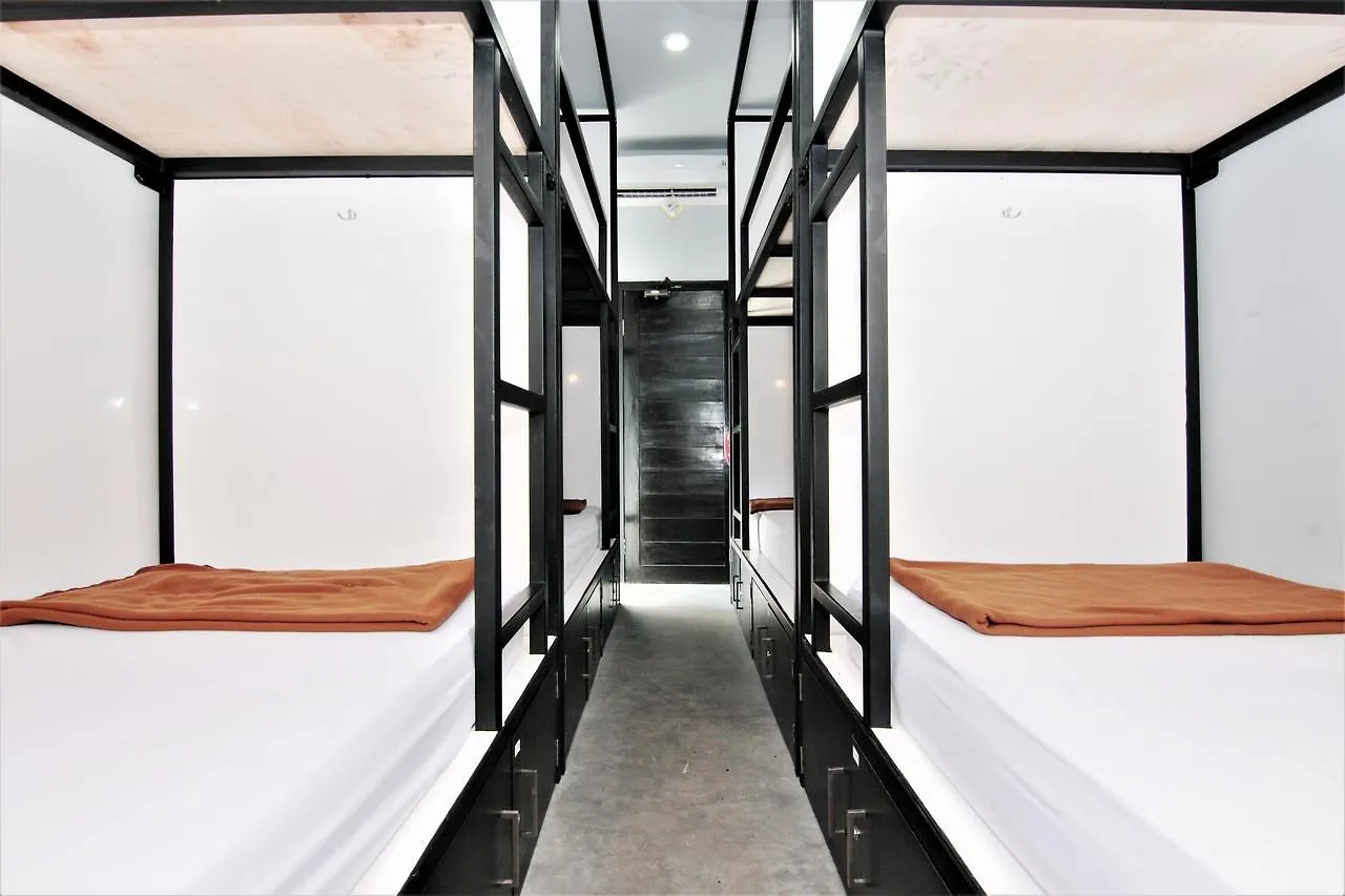 Zen Hostel Jalan Patimura Legian